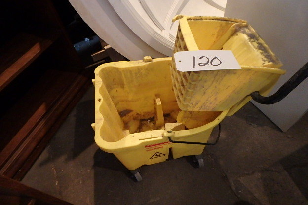 lot 120 image: Mop Bucket