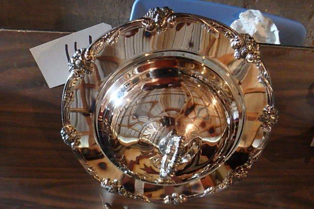 lot 141 image: Large Silver Plate Serving Dish