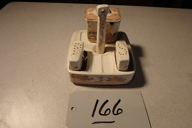 lot 166 image: Old Condiment Piece