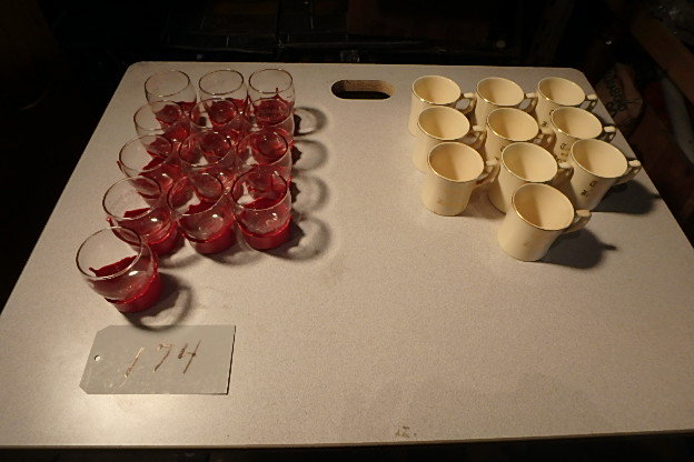 lot 174 image: 14 Makers Mark Promo Glasses, 10 Tom and Jerry Glasses