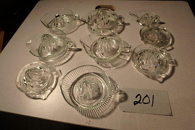 lot 201 image: Lot of Juicers