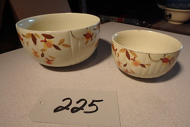 lot 225 image: Pair Hall Kitchenware Bowls