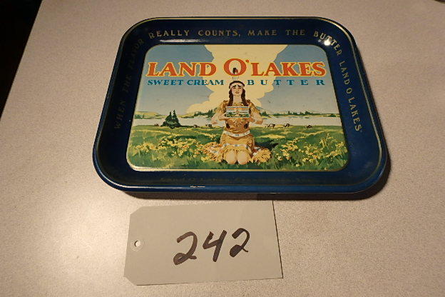 lot 242 image: Land O Lake Tray