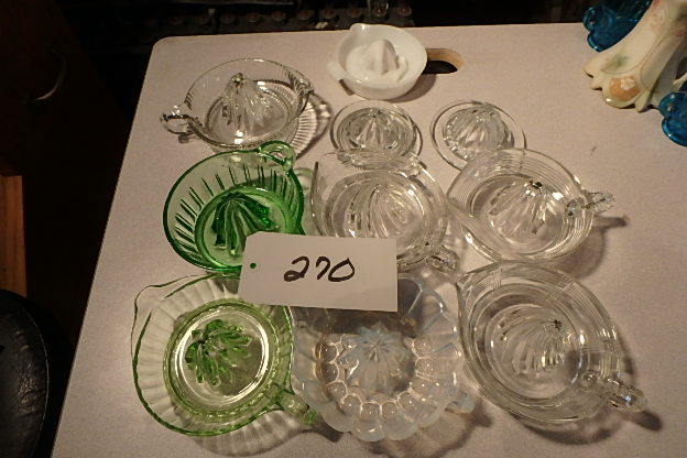 lot 270 image: Juicers Galore