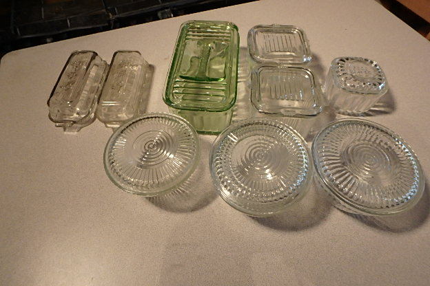 lot 312 image: Refrig Dishes, Butter Dishes