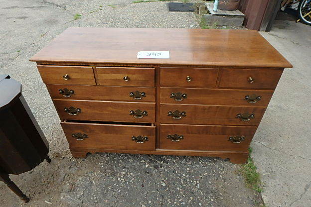 lot 342 image: Chest of Drawers