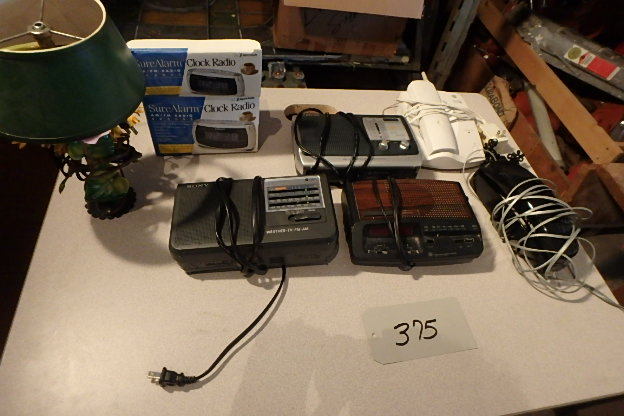 lot 375 image: Radios, Lamp, Phones