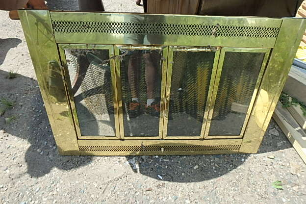 lot 398 image: Brass Fire Place Door
