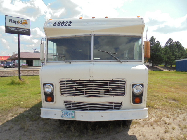 lot 3 image: 1976 Winnebago Brave