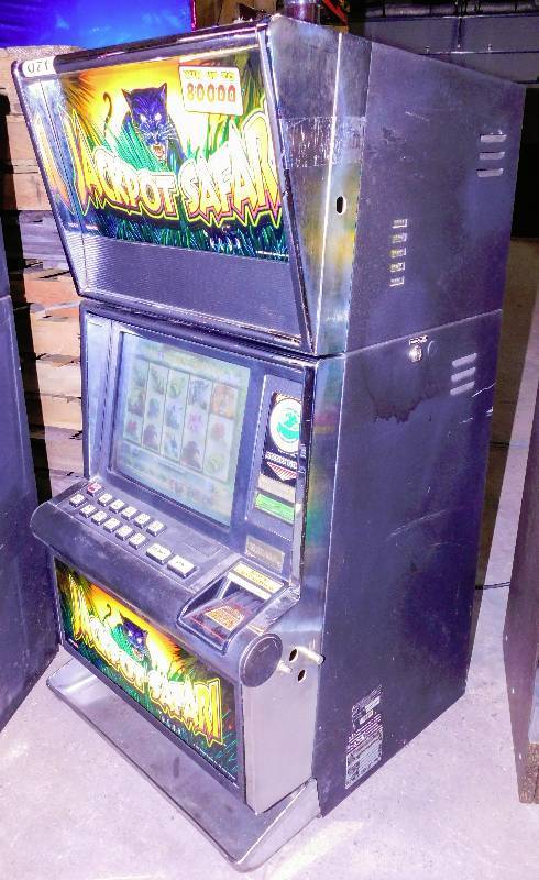 lot 1006 image: KONAMI JACKPOT SAFARI SLOT MACHINE