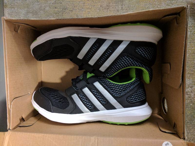 adidas Kids� Hyperfast 2.0 Running Shoe BlackGreen - 12.5