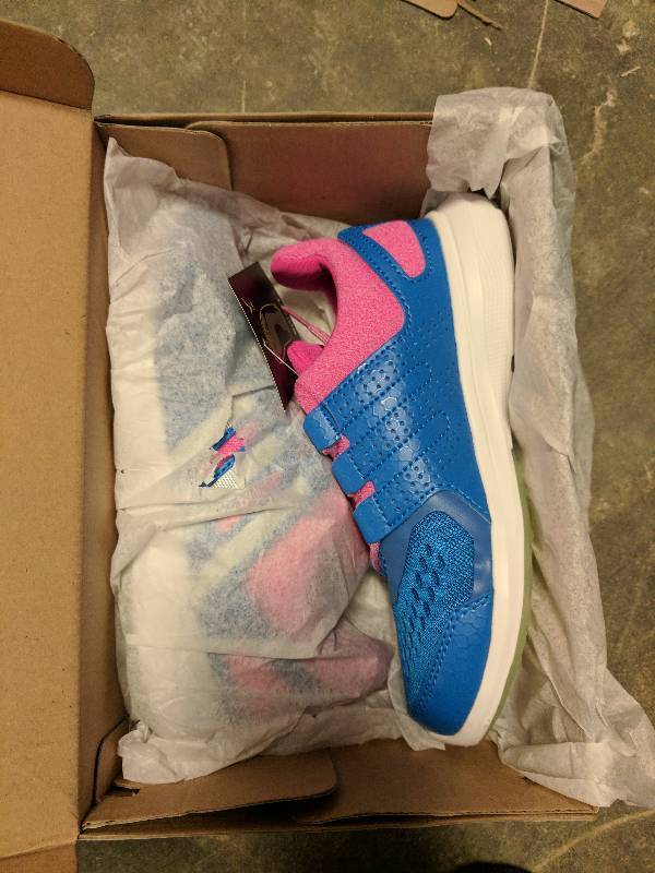adidas Kids� Hyperfast 2.0 Running Shoe shock bluematte silvershock pink - 13.5