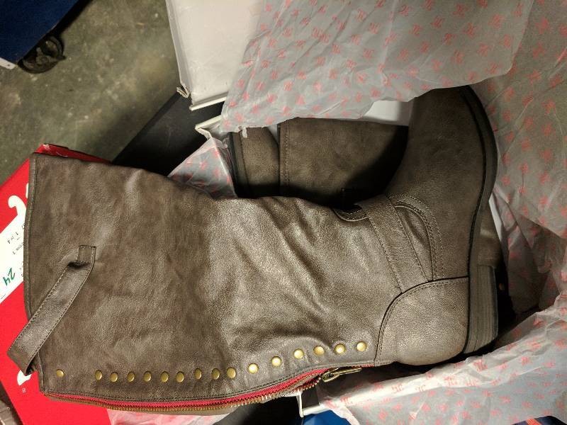 Journee Collection Women�s Wide-Calf Studded Boot Taupe - 9