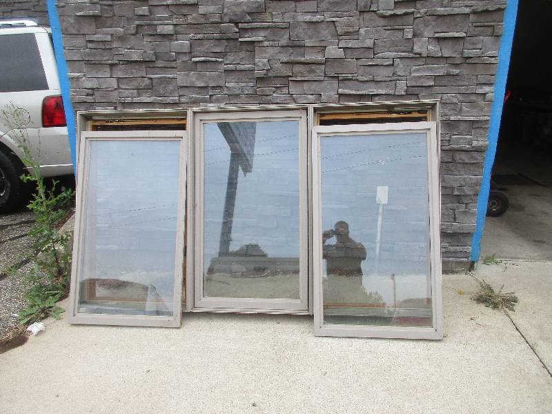 2 Marvin Windows