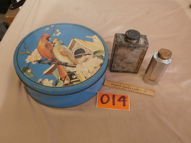 lot 14 image: Three Vintage Tins