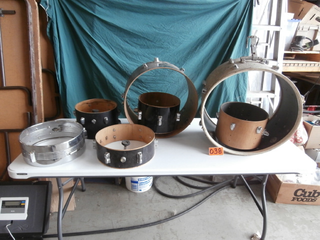 lot 38 image: Group of Vintage Drum Projects