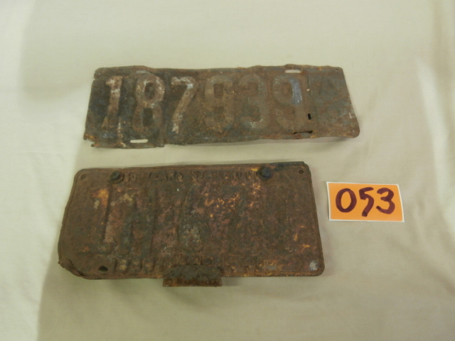 lot 53 image: Pair of Vintage Auto License Plates