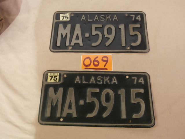 lot 69 image: Vintage Pair of Matched Alaska License Plates
