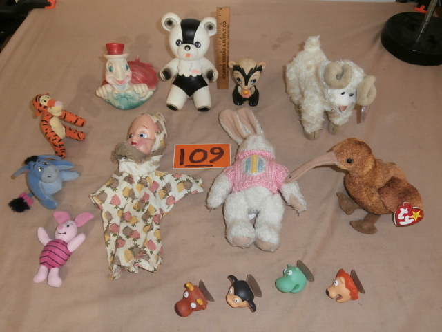 lot 109 image: Lot of Older Toys, Plush & Plastic