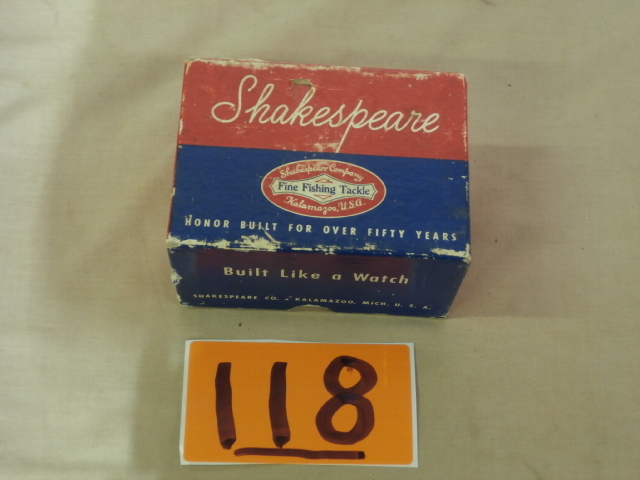 lot 118 image: Vintage Shakespeare DEUCE Casting Fishing Reel in Box