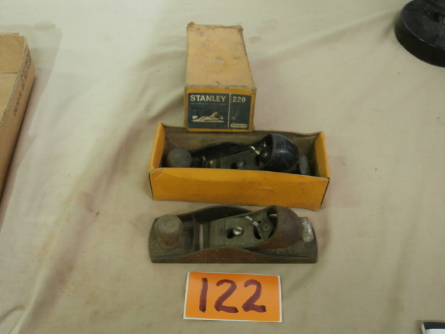 lot 122 image: Pair of Stanley 220 Block Planes, One in the Box