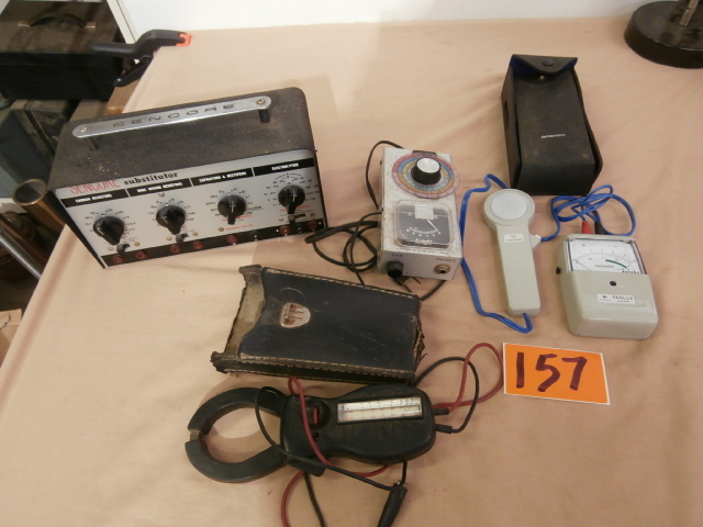lot 157 image: Group of Vintage Electronic Test Gear