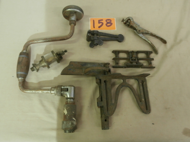 lot 158 image: Group of Vintage Tools