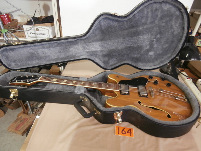 lot 164 image: Vintage Epiphone Casino EA-255 Electric Guitar & Case