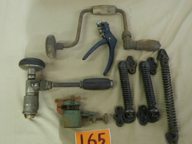 lot 165 image: Group of Vintage Hand Tools