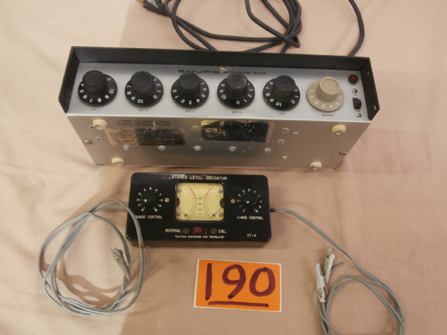 lot 190 image: Vintage SHURE Microphone Mixer & Stereo Level Meter