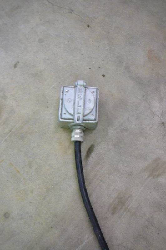 lot 28 image: Extension Cord & Plugs