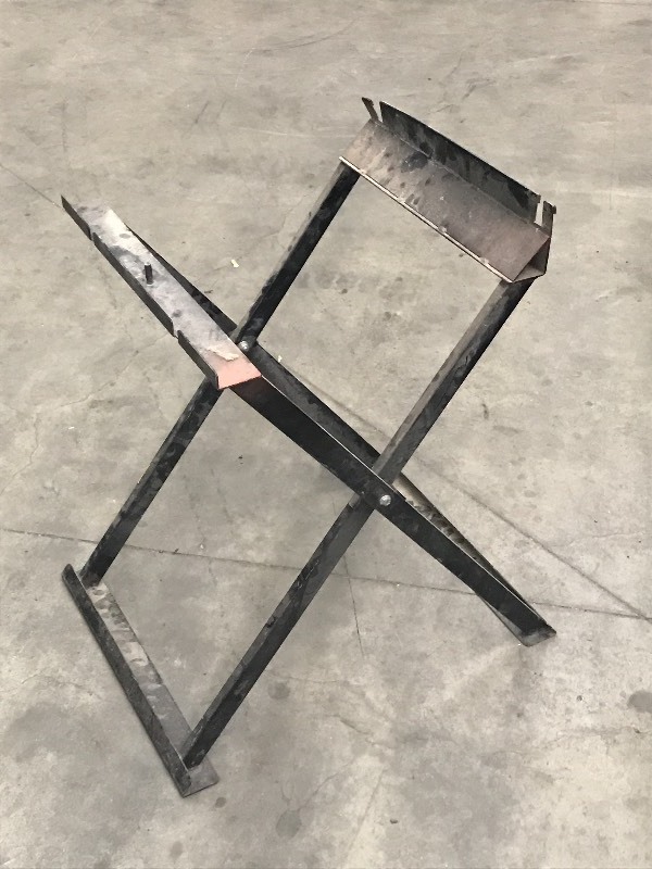 lot 17 image: Tile Saw Stand