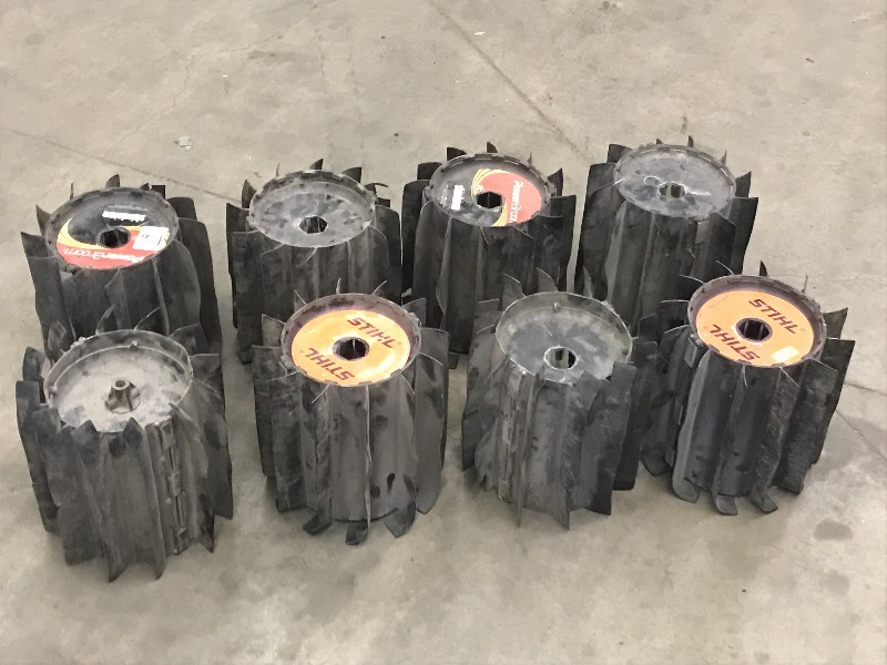 lot 19 image: (8) 10 Power Broom Heads