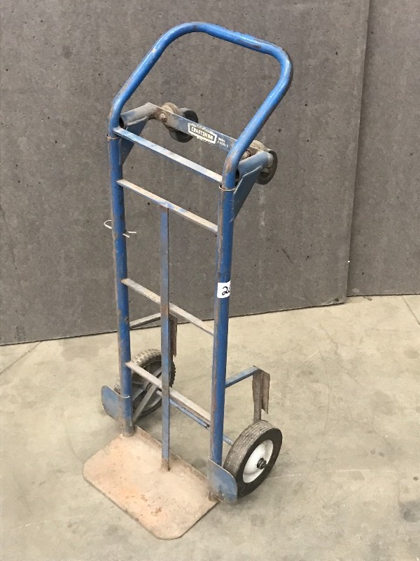 lot 20 image: 2-Wheel Dolly