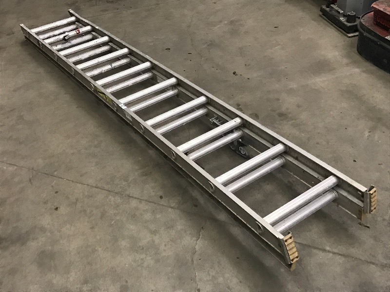 lot 27 image: Werner Extension Ladder