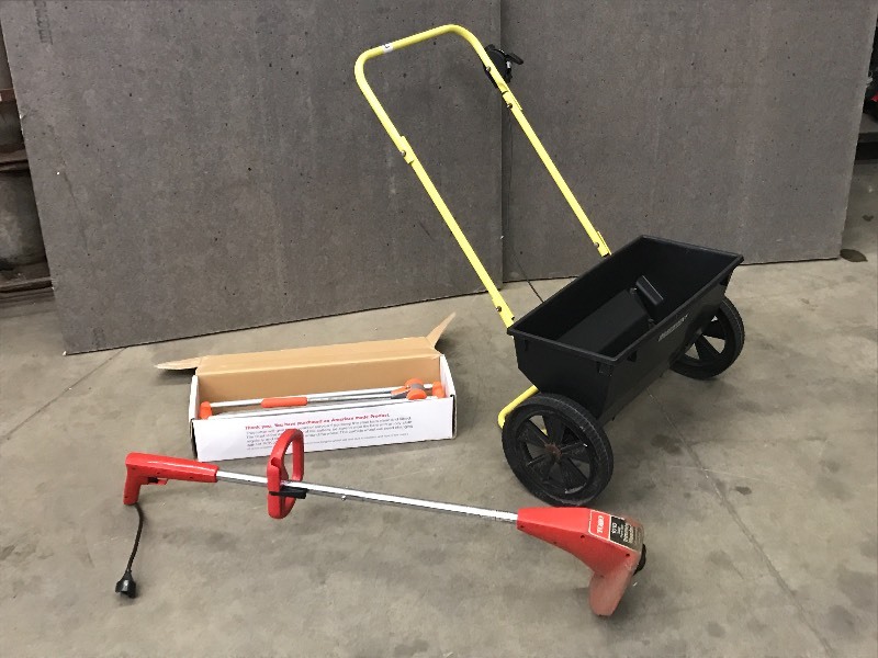 lot 56 image: Tile Cutter, Spreader, Trimmer