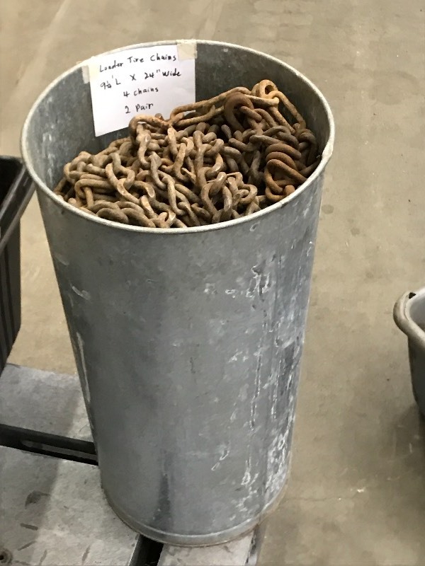 Bucket Of Loader Tire Chains