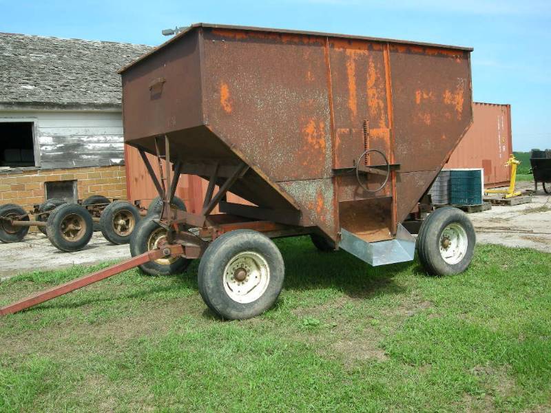 lot 9 image: Gravity Box