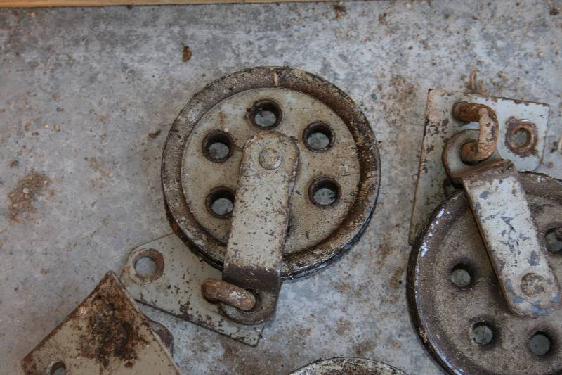 lot 12 image: Vintage Pulleys