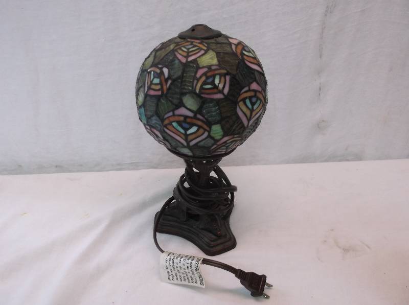 Dresser Lamp