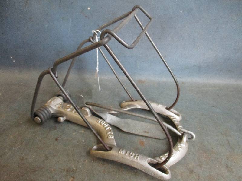 lot 10 image: Nash Mole Trap