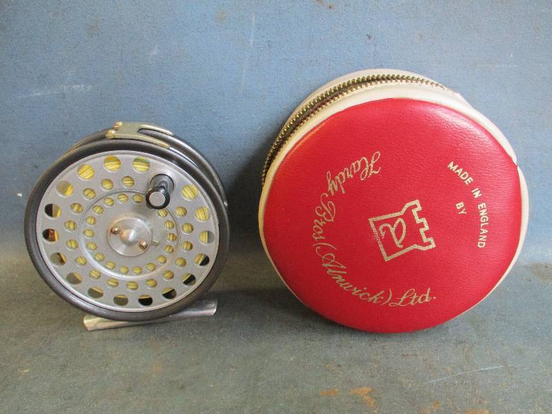 lot 50 image: Vintage Hardy Bros. Fly Reel