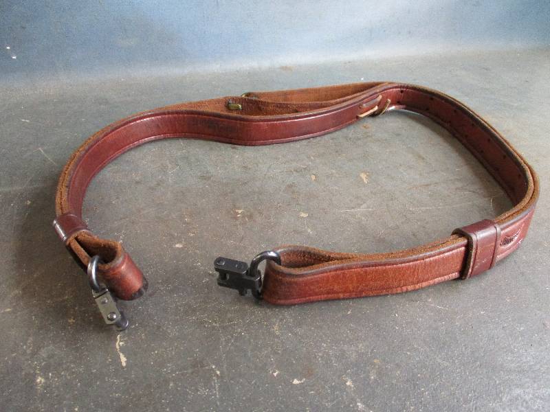 lot 62 image: Leather Gun Sling