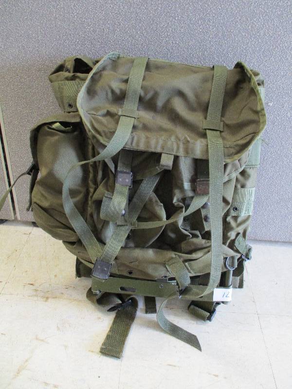 lot 71 image: Military Field Pack