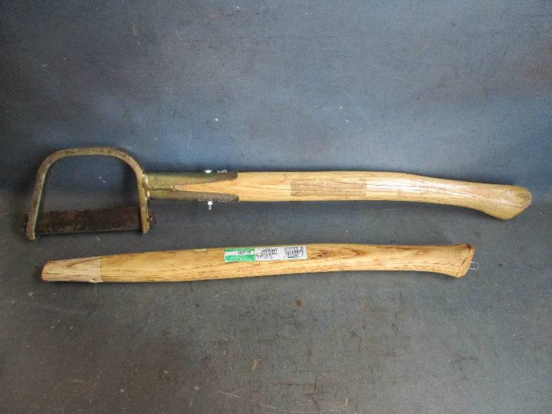lot 73 image: Bent Fawn Foot Bush Axe