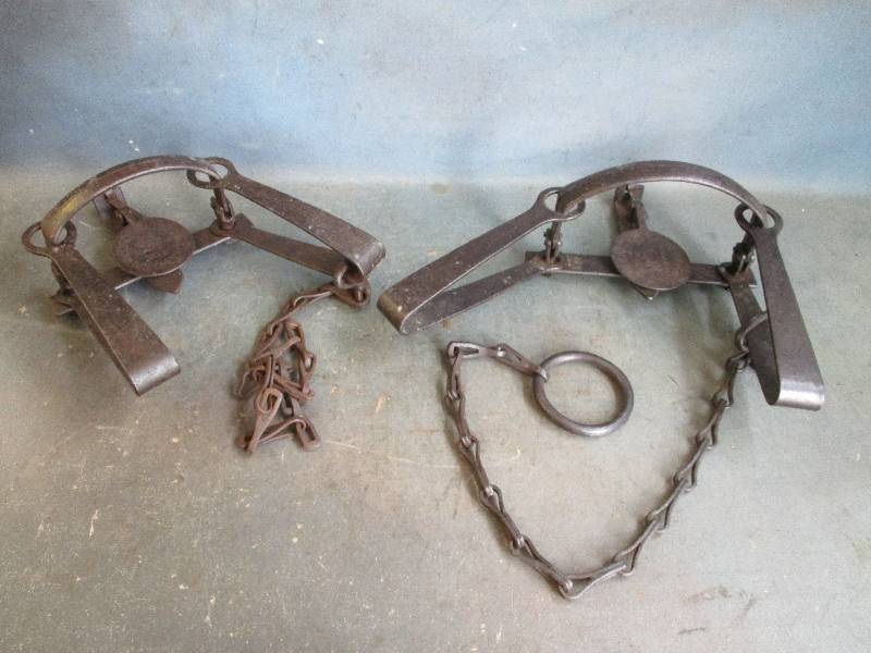 lot 77 image: Oneida S Newhouse Traps