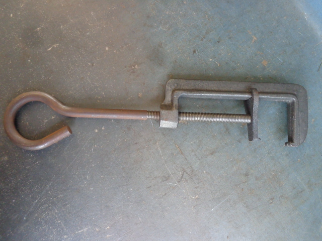 lot 97 image: Trap Setting Tool