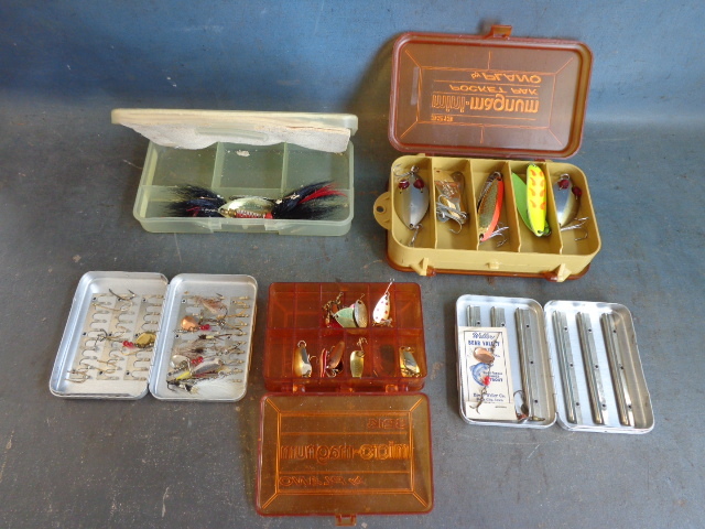 lot 99 image: Fishing Lure Boxes