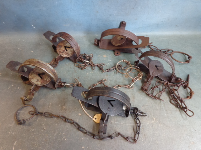 lot 110 image: Oneida Jump Traps