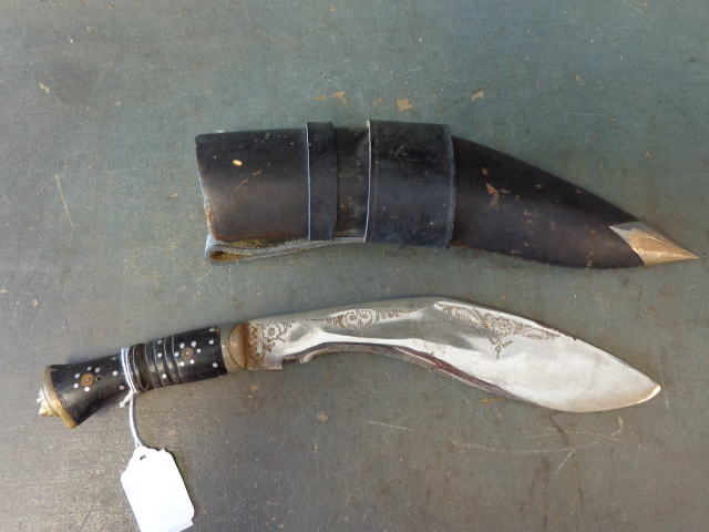 lot 118 image: Gurkah Curved Knife